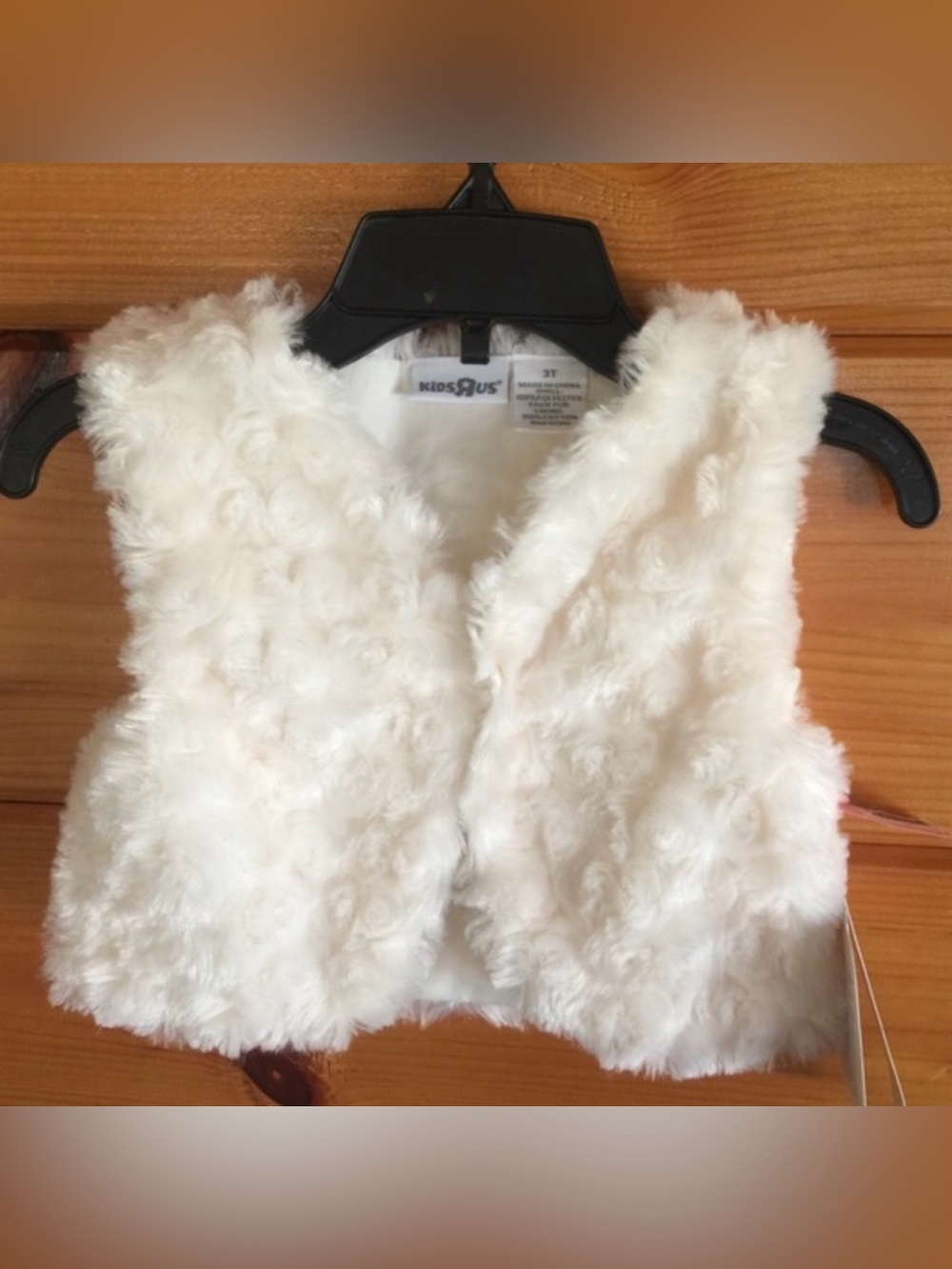 NWT Pretty Elegant Kids R Us Faux Fur Ivory Vest 3T Toddler